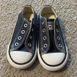 Kids Blue Converse Sneakers. Size 5